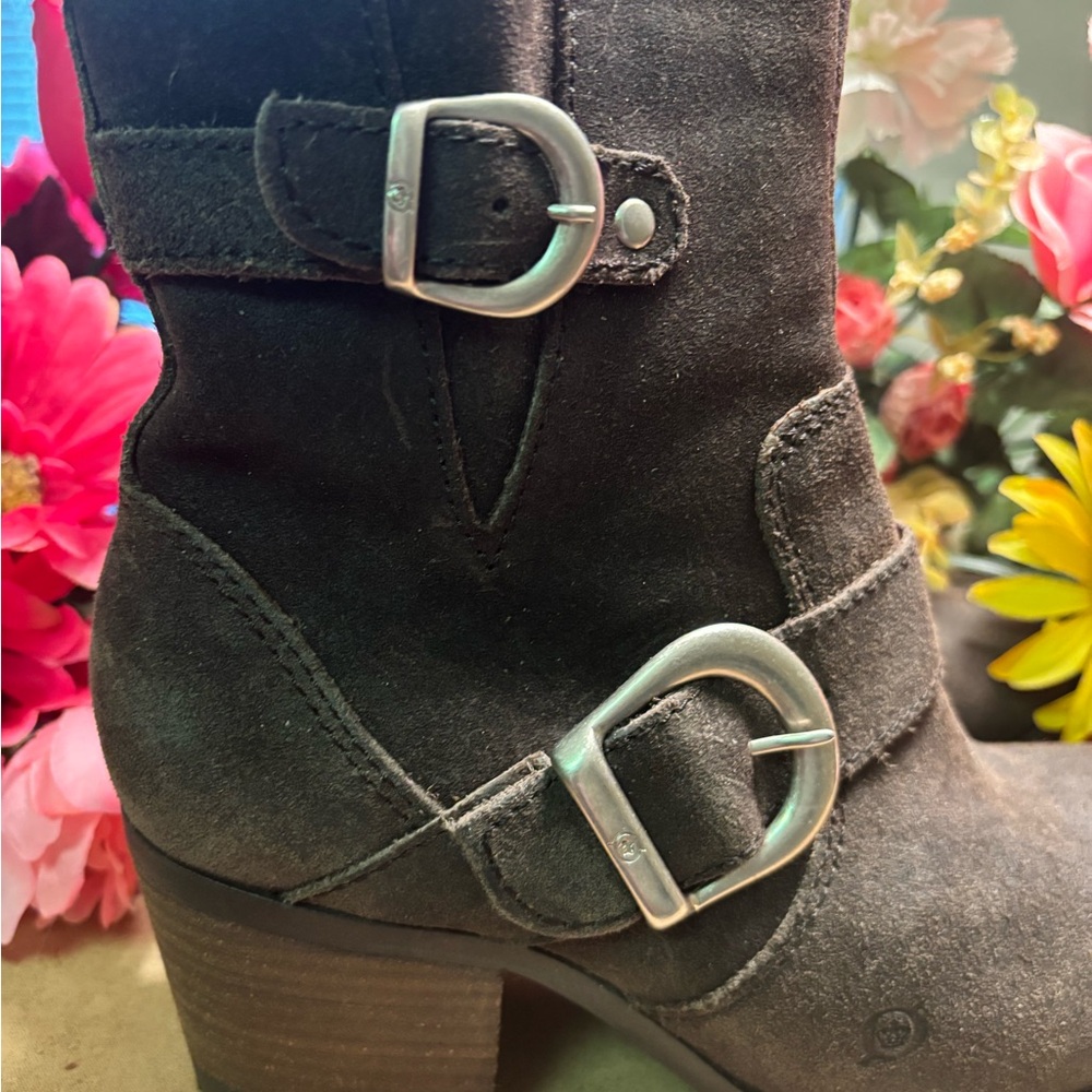 Born Galene Rustic Suede Boots - Picture 4 of 7